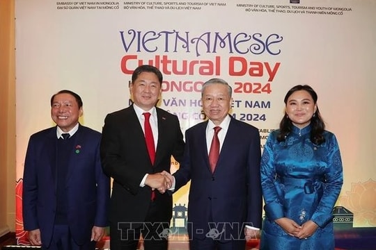 Top leader attends opening ceremony of Vietnamese Cultural Day in Mongolia