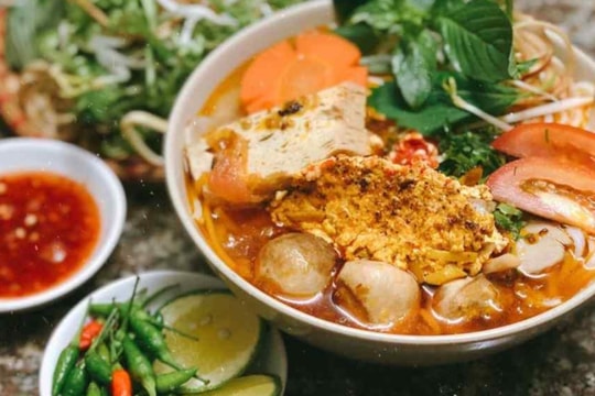 Bún riêu chuẩn vị Hà Thành, quyến rũ đến độ cầm lòng không nổi