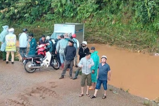 Tìm thấy thi thể tài xế bị nước cuốn ở Đà Lạt