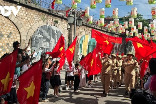 Hanoi holds diverse activities for Liberation Day celebration