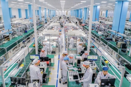 Vietnam posts 7.4% GDP growth in Q3