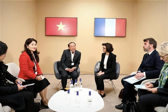 Việt Nam, France sign five-year cultural cooperation programme