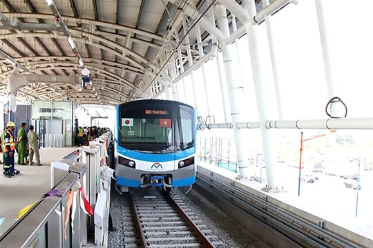 HCM City to issue bonds to fund metro projects