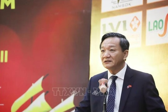 Vietnamese businesses honoured for contributions to Vietnam-Laos ties