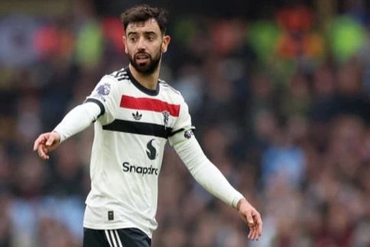 Bruno Fernandes nhận trách nhiệm về phong độ yếu kém tại Man Utd