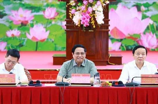 PM leads discussion on high-quality, low-emission rice cultivation in Mekong Delta