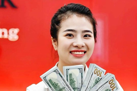 Giá USD ngân hàng tiếp tục tăng mạnh, vượt 25.400 đồng