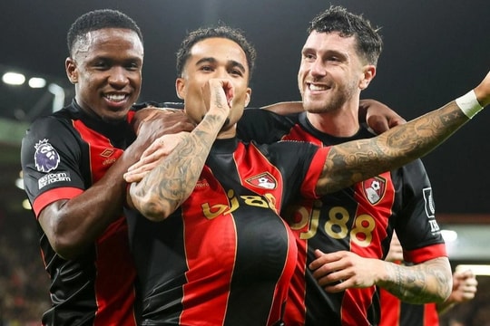 Saliba nhận thẻ đỏ, Arsenal trắng tay trên sân Bournemouth