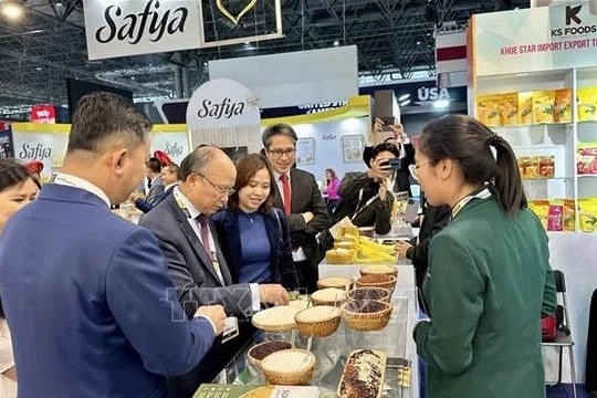 Vietnam attends int’l food trade show SIAL Paris 2024 in Paris