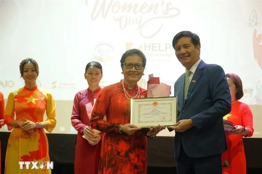 Vietnamese association in Malaysia helps protect women’s rights, legal interests