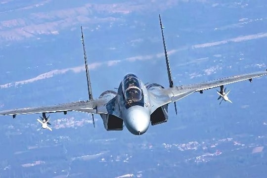 Quân sự thế giới hôm nay (24-10): Iran sẽ sản xuất máy bay chiến đấu Su-30 và Su-35?