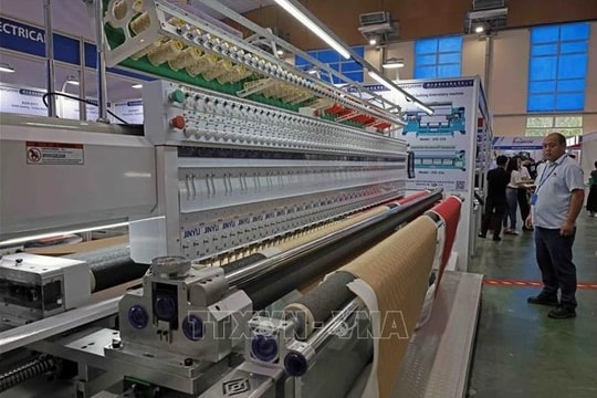 Hanoi hosts textile & garment, fabric garment accessories expos