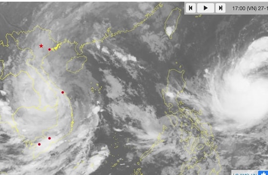 Kong-rey strengthens in East Sea, likely to become a super typhoon