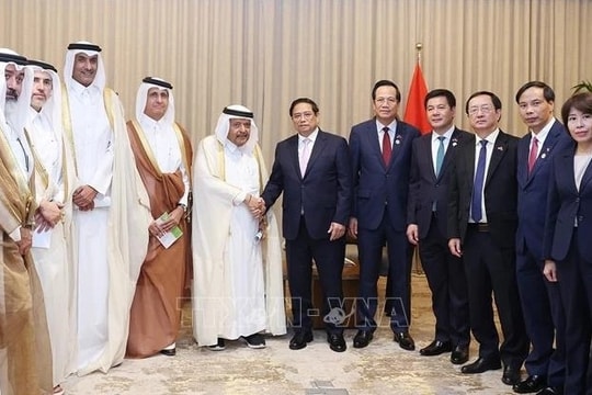 PM pledges to create optimal environment for Qatari investors