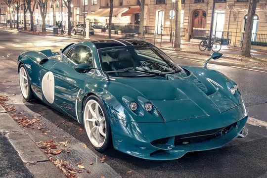 Độc bản Pagani Huayra Codalunga Hermes lần đầu xuống phố