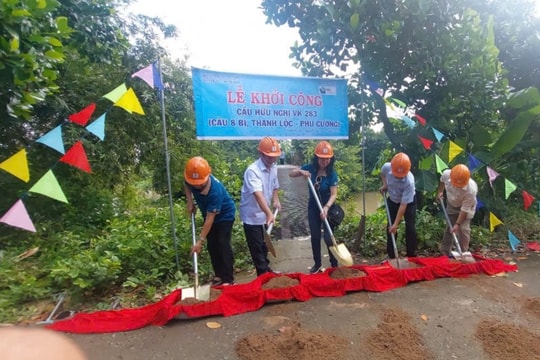 Thêm một cây cầu Việt kiều được khởi công tại Tiền Giang