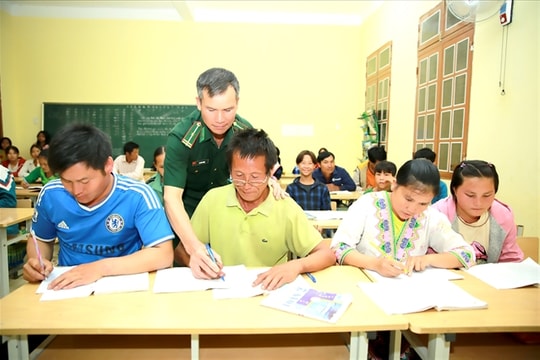 From border patrol to classroom: man's dedication to Mông education