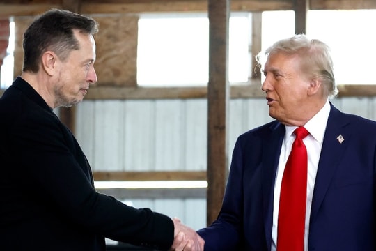 Elon Musk đã thay đổi gì trên mạng xã hội X để giúp Donald Trump đắc cử?