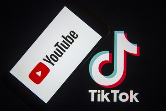 Học theo TikTok, YouTube thêm tính năng vuốt chuyển video