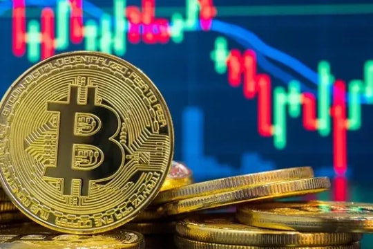 Giá Bitcoin vượt 94.000 USD