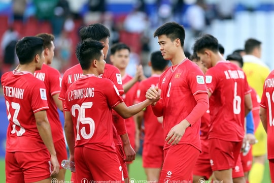 Korean coach announces 30 Vietnamese players for ASEAN Cup