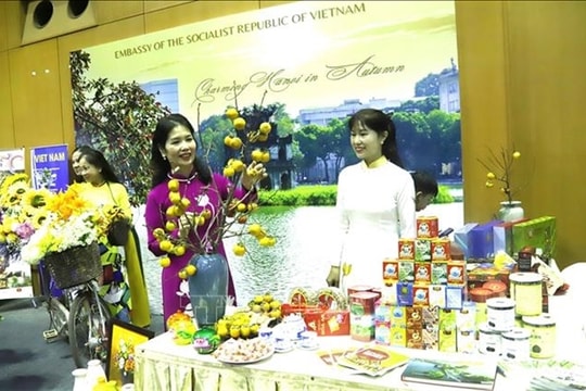 Vietnamese culture promoted in Laos

