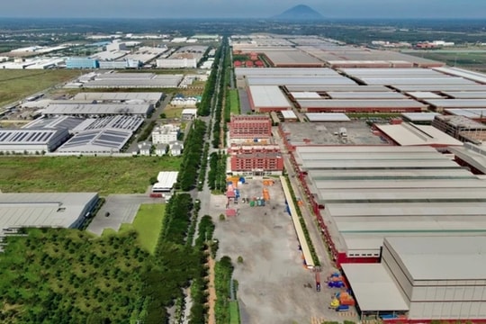 Thai packaging giant takes 30-year lease for largest ready-built factory in VN