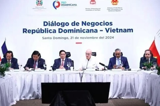 PM attends Dominican Republic-Vietnam business dialogue in Santo Domingo