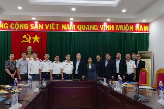 Việt Nam, Thailand share experiences in combating drugs at sea