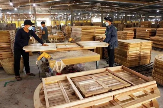 Wood exports poised to exceed target despite market challenges