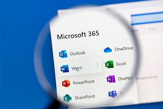 Microsoft phủ nhận cáo buộc thu thập dữ liệu AI trái phép