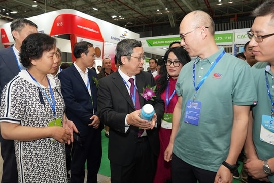 International chemical industry exhibition in HCM City attracts 500 firms