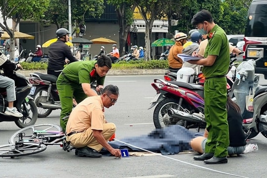 2 người đàn ông nằm chết trên đường ở TPHCM