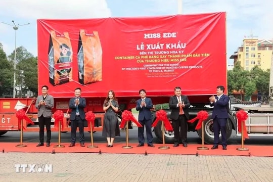 Dak Lak company exports first roasted coffee container to US