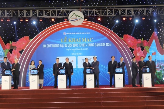 Việt Nam – China international trade and tourism fair kicks off in Lạng Sơn