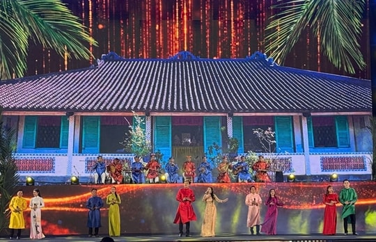 'Cải lương' show on Southern history, culture released