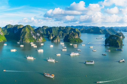 Hạ Long Bay celebrates 30 years as a world heritage site