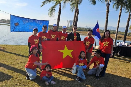 Sắc màu Việt Nam tại ASEAN Family Day 2024