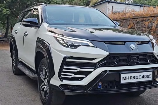 Toyota Fortuner độ theo phong cách siêu SUV Lamborghini Urus