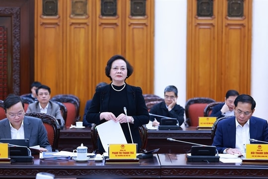 Việt Nam restructures provincial departments for efficiency, capping numbers at 14