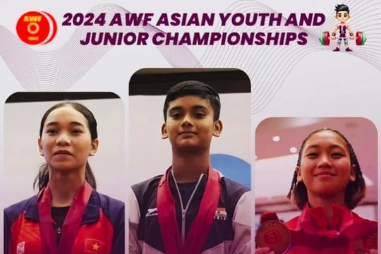 Vietnamese weightlifter wins gold at Asian Youth and Junior Championships