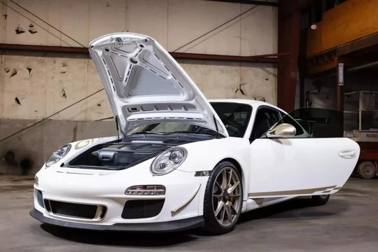 Chiếc Porsche 997 số sàn 'chạy chán chê' sau 14 năm vẫn có giá cao hơn xe mới