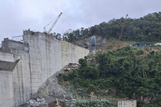 Sập dàn giáo ở công trình thủy điện, 3 công nhân tử vong, 2 người mất tích