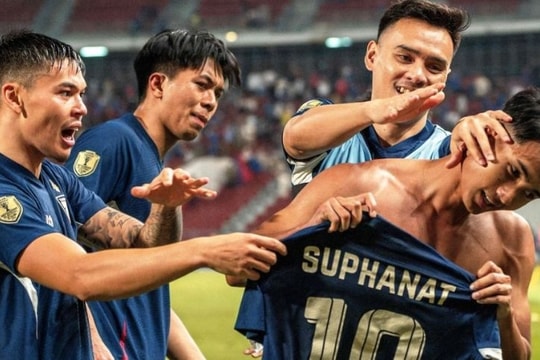 Vì sao 2 cầu thủ tuyển Thái Lan nhập viện trước chung kết ASEAN Cup?