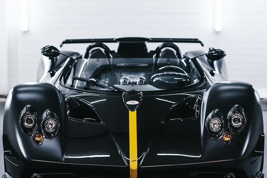 Siêu xe Pagani Zonda HP Barchetta trị giá hơn 18 triệu USD tái xuất sau tai nạn