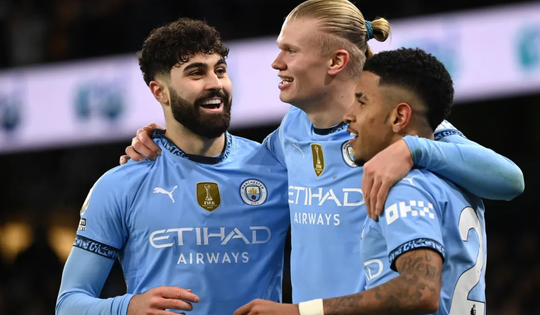 'Quái thú' tái xuất, Man City mở đại tiệc bàn thắng tại Etihad