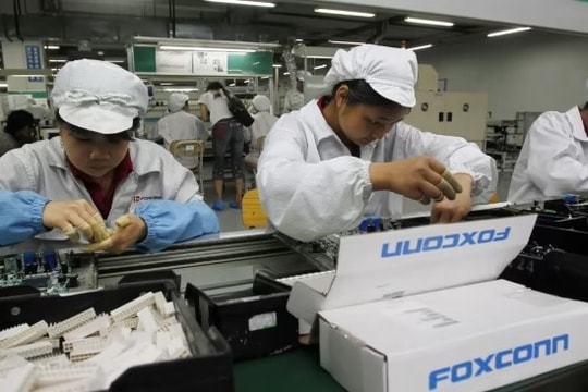 Foxconn công bố doanh thu kỷ lục nhờ AI