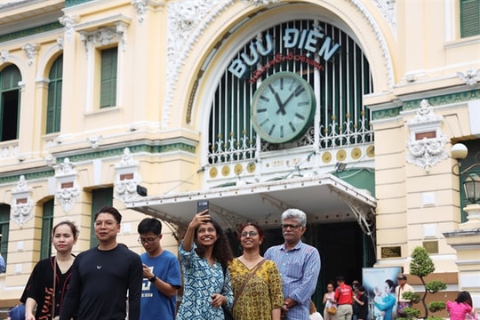 Việt Nam saw 17.6 million foreign visitors in 2024, almost reaching pre-pandemic number