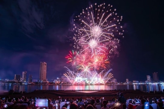 Da Nang to stage fireworks display for Lunar New Year celebration