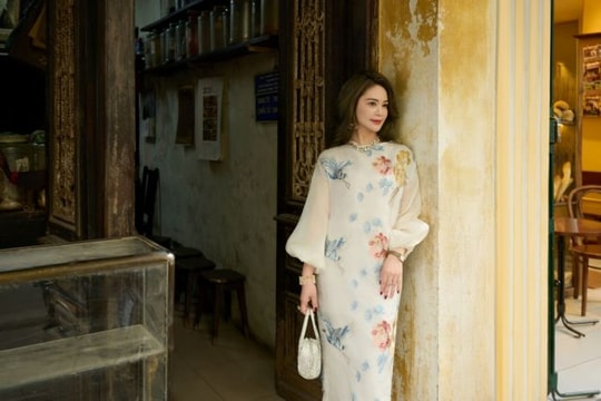 Fashion designer launches collection inspired by ancient Hà Nội